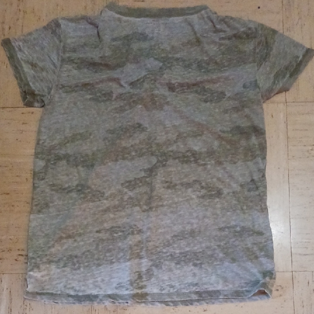 American Eagle Shirt - Picture 5 of 5